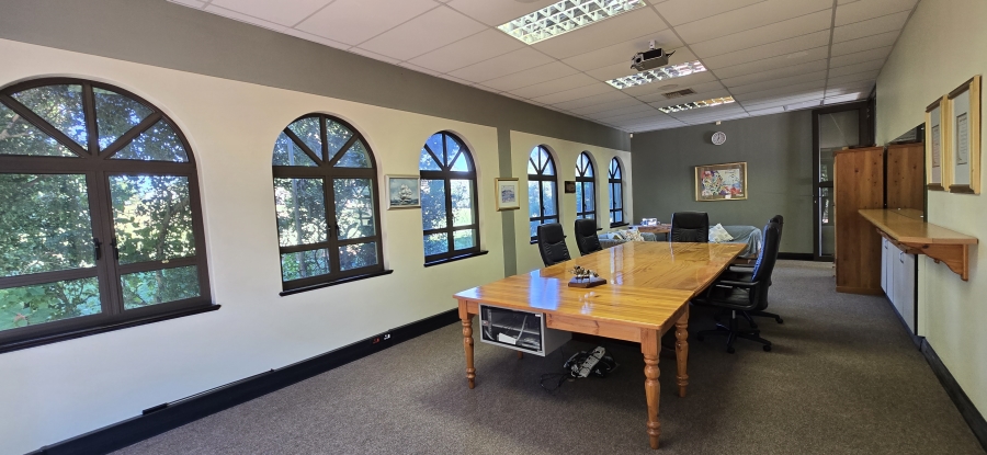 To Let commercial Property for Rent in Kloof KwaZulu-Natal