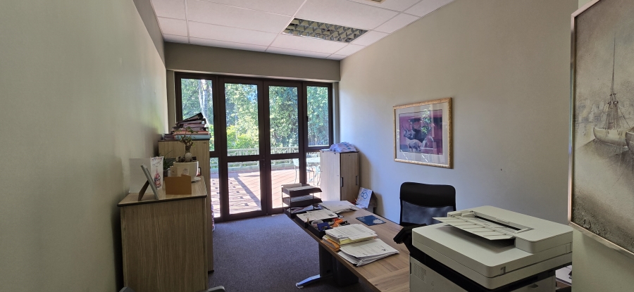 To Let commercial Property for Rent in Kloof KwaZulu-Natal