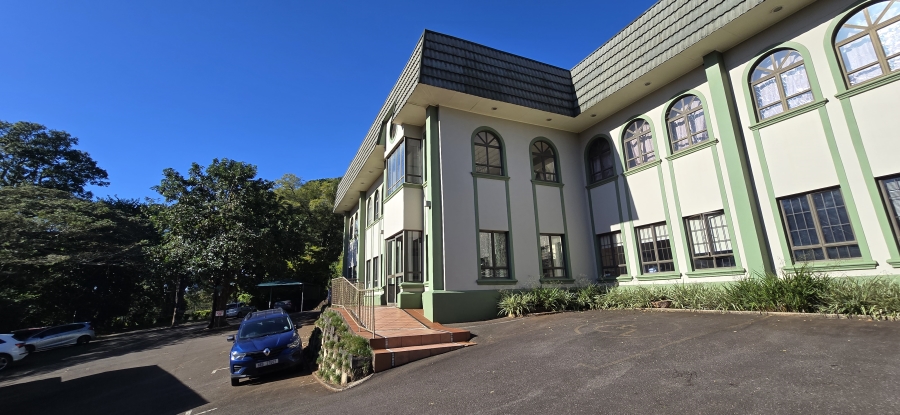 To Let commercial Property for Rent in Kloof KwaZulu-Natal