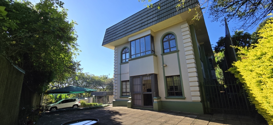 To Let commercial Property for Rent in Kloof KwaZulu-Natal