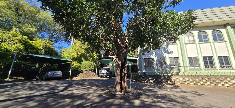 To Let commercial Property for Rent in Kloof KwaZulu-Natal
