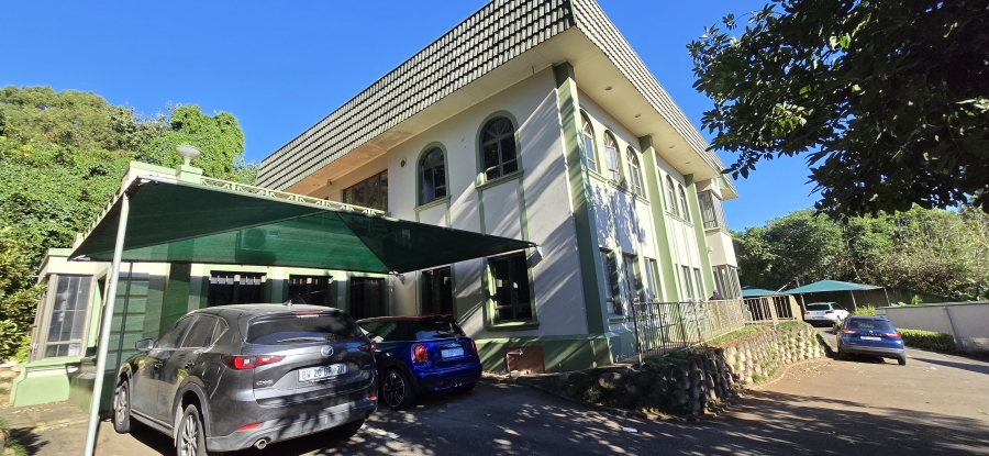 To Let commercial Property for Rent in Kloof KwaZulu-Natal