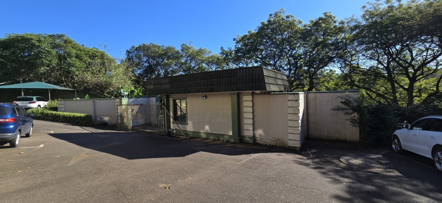To Let commercial Property for Rent in Kloof KwaZulu-Natal