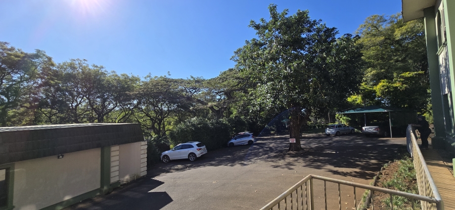 To Let commercial Property for Rent in Kloof KwaZulu-Natal