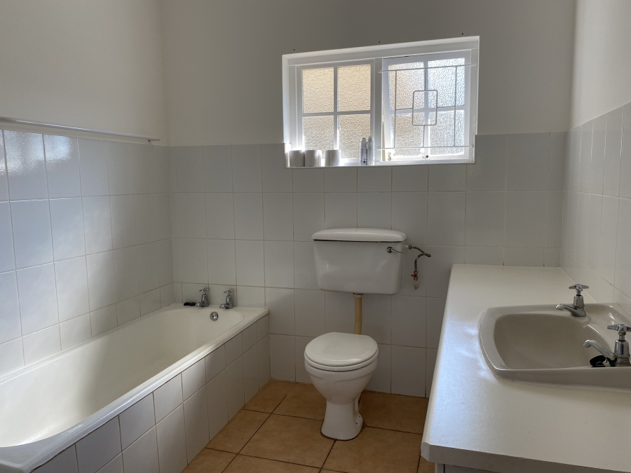 To Let 3 Bedroom Property for Rent in Ballitoville KwaZulu-Natal