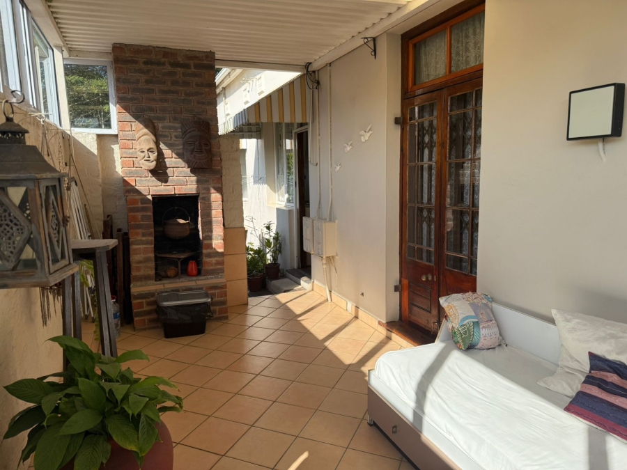 2 Bedroom Property for Sale in Essenwood KwaZulu-Natal