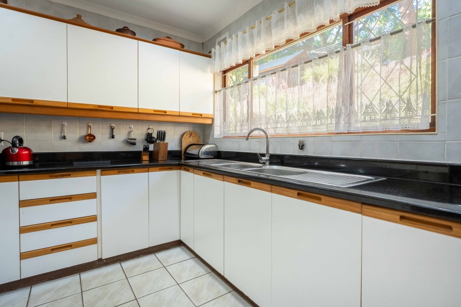 3 Bedroom Property for Sale in Amanzimtoti KwaZulu-Natal