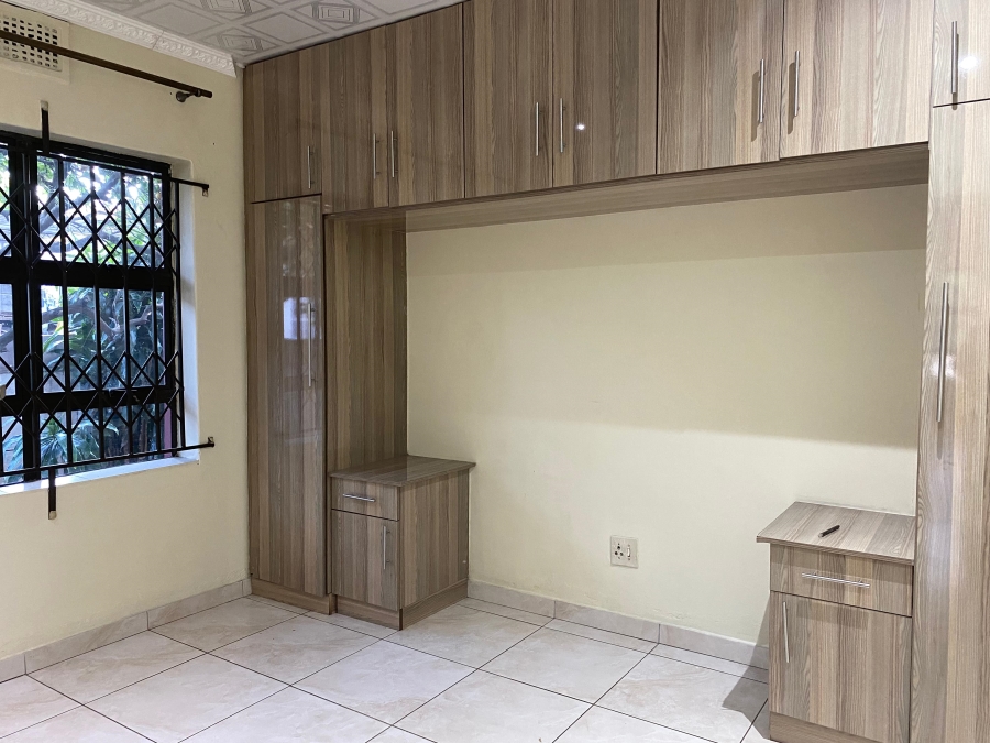 4 Bedroom Property for Sale in Glenwood KwaZulu-Natal