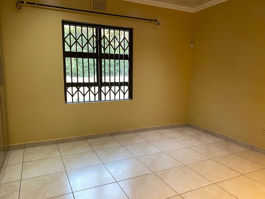 4 Bedroom Property for Sale in Glenwood KwaZulu-Natal