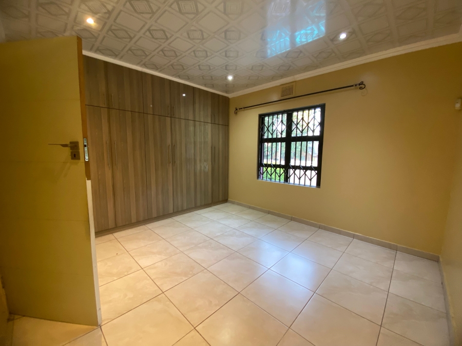 4 Bedroom Property for Sale in Glenwood KwaZulu-Natal