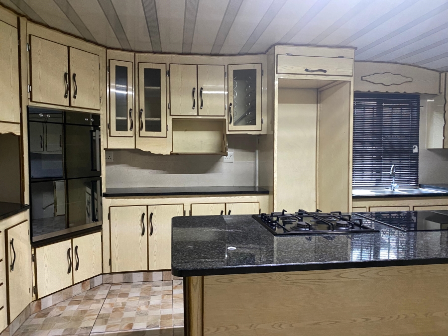 4 Bedroom Property for Sale in Glenwood KwaZulu-Natal