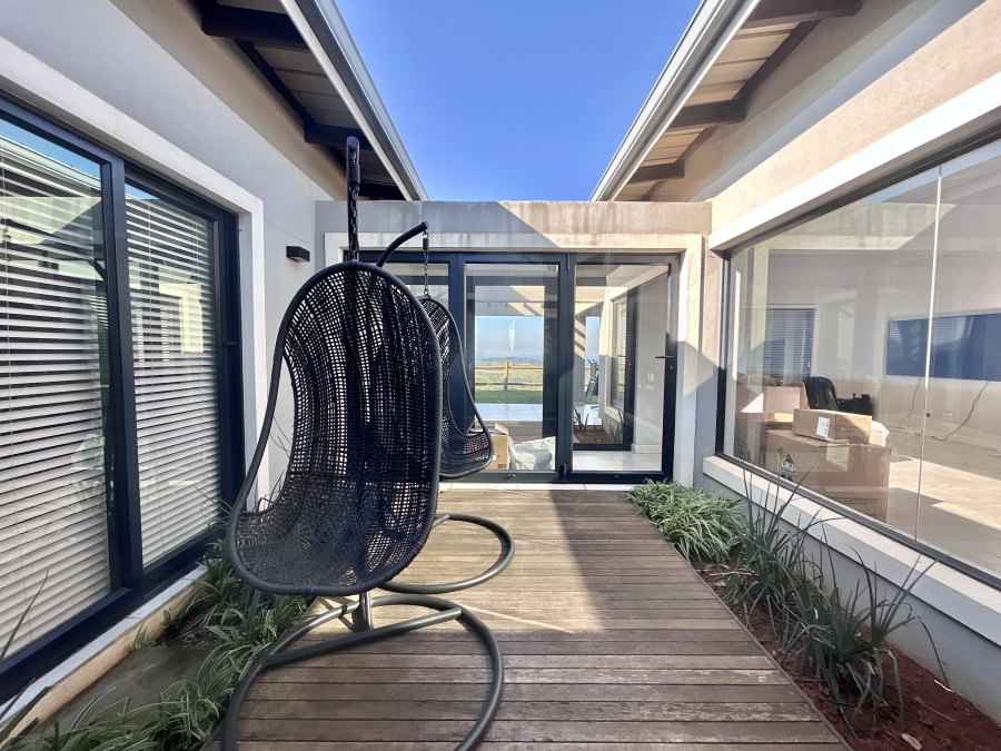To Let 3 Bedroom Property for Rent in Shakas Rock KwaZulu-Natal