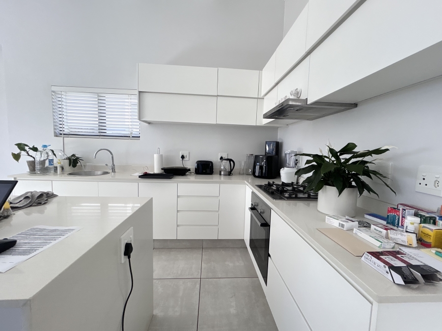 To Let 3 Bedroom Property for Rent in Shakas Rock KwaZulu-Natal