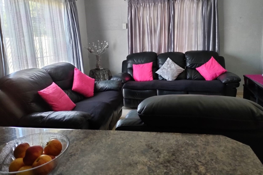 To Let 2 Bedroom Property for Rent in Arboretum KwaZulu-Natal