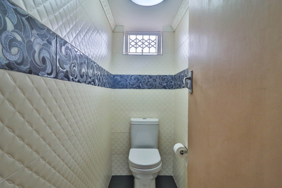 3 Bedroom Property for Sale in Ocean View KwaZulu-Natal