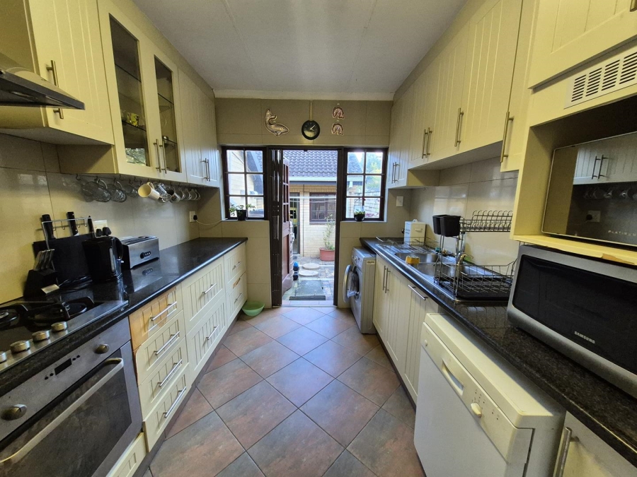 3 Bedroom Property for Sale in Chase Valley KwaZulu-Natal