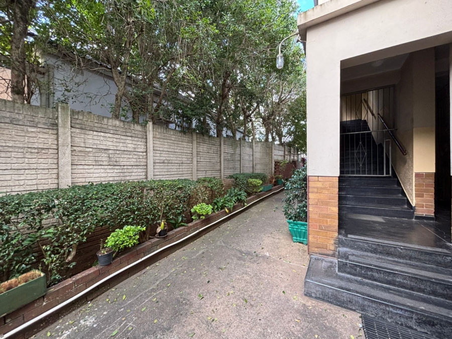 2 Bedroom Property for Sale in Essenwood KwaZulu-Natal