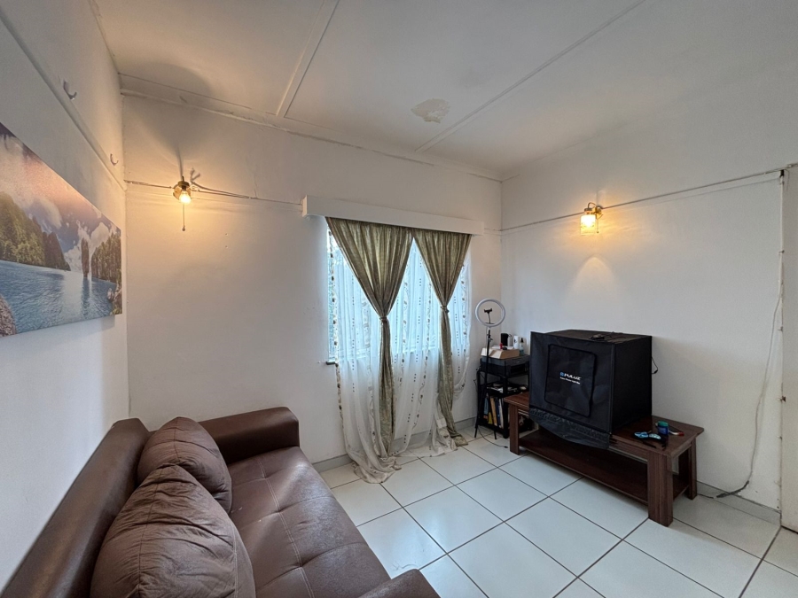 2 Bedroom Property for Sale in Essenwood KwaZulu-Natal