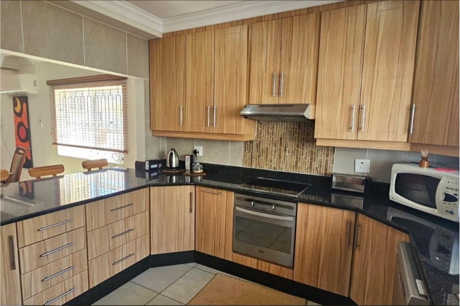 3 Bedroom Property for Sale in Elysium KwaZulu-Natal