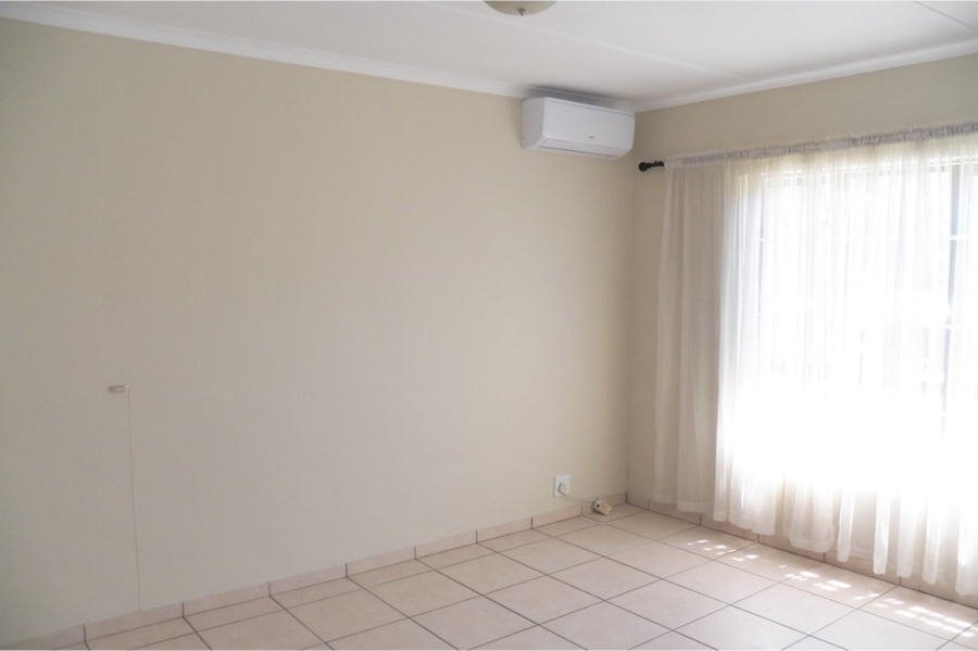 3 Bedroom Property for Sale in Meer En See KwaZulu-Natal