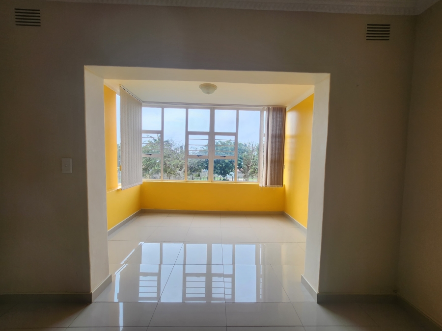 2 Bedroom Property for Sale in Manaba Beach KwaZulu-Natal
