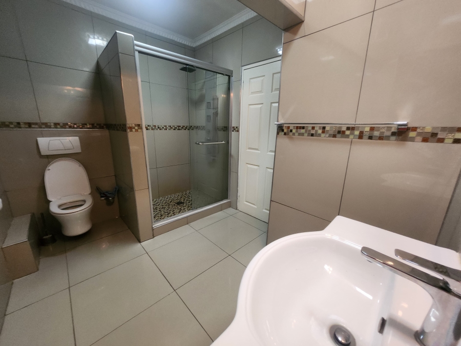 2 Bedroom Property for Sale in Manaba Beach KwaZulu-Natal