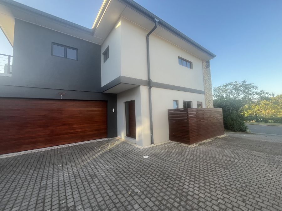 To Let 3 Bedroom Property for Rent in Sheffield Beach KwaZulu-Natal