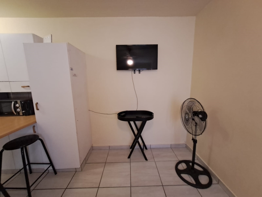 To Let 1 Bedroom Property for Rent in Uvongo Beach KwaZulu-Natal