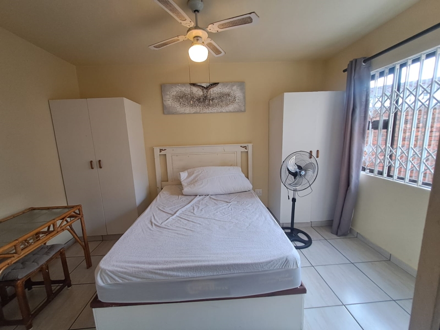 To Let 1 Bedroom Property for Rent in Uvongo Beach KwaZulu-Natal