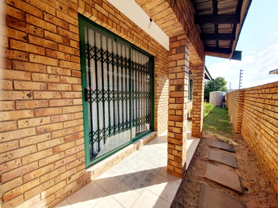 3 Bedroom Property for Sale in Brackenham KwaZulu-Natal