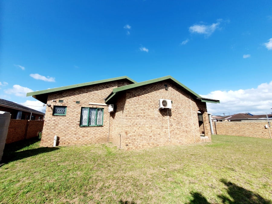 3 Bedroom Property for Sale in Brackenham KwaZulu-Natal