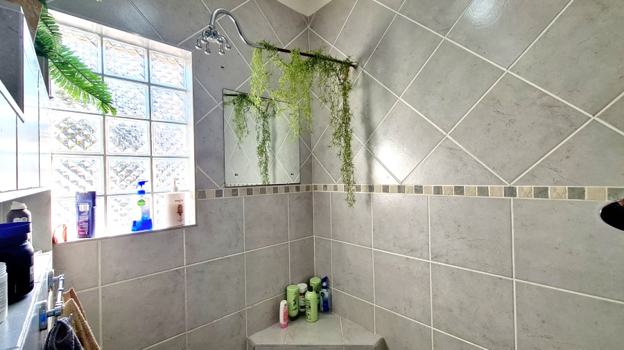 4 Bedroom Property for Sale in Hibberdene KwaZulu-Natal
