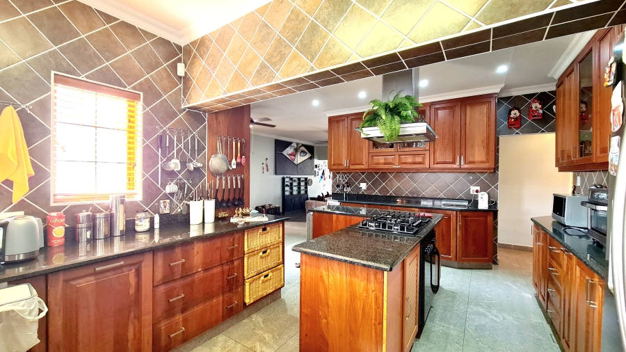 4 Bedroom Property for Sale in Hibberdene KwaZulu-Natal