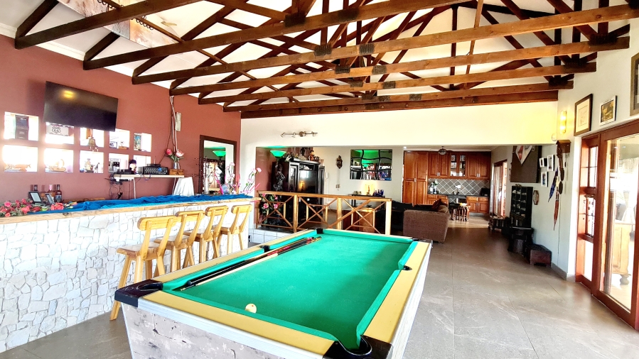 4 Bedroom Property for Sale in Hibberdene KwaZulu-Natal
