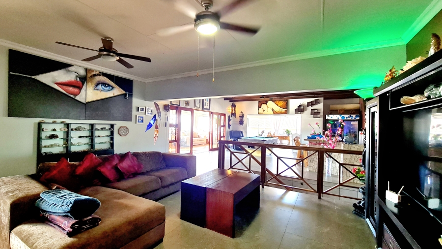4 Bedroom Property for Sale in Hibberdene KwaZulu-Natal
