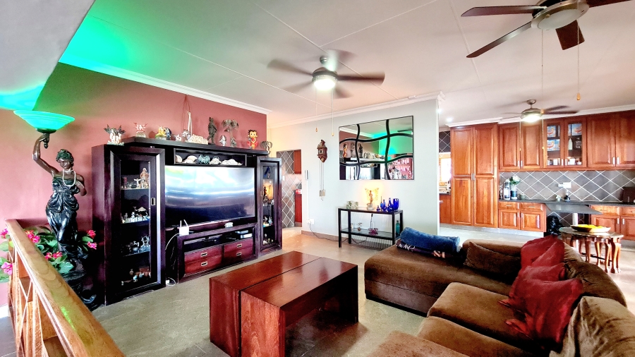 4 Bedroom Property for Sale in Hibberdene KwaZulu-Natal