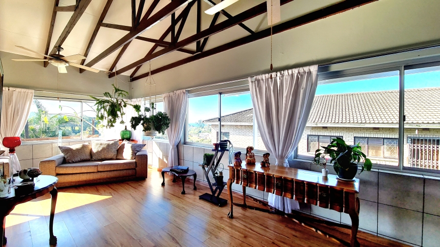 4 Bedroom Property for Sale in Hibberdene KwaZulu-Natal