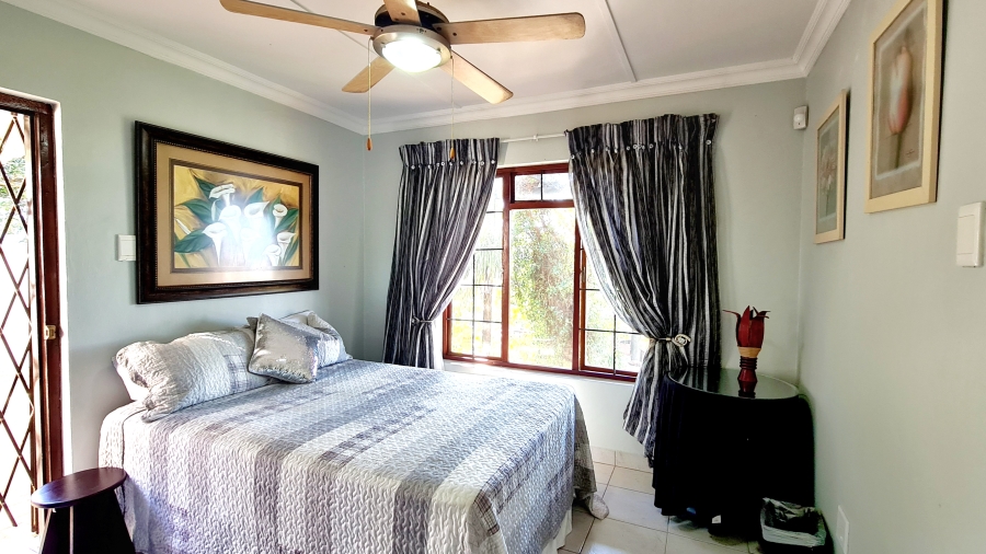 4 Bedroom Property for Sale in Hibberdene KwaZulu-Natal