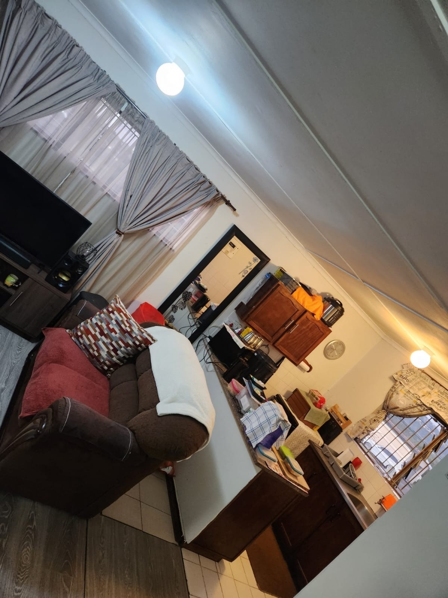 4 Bedroom Property for Sale in Grosvenor KwaZulu-Natal