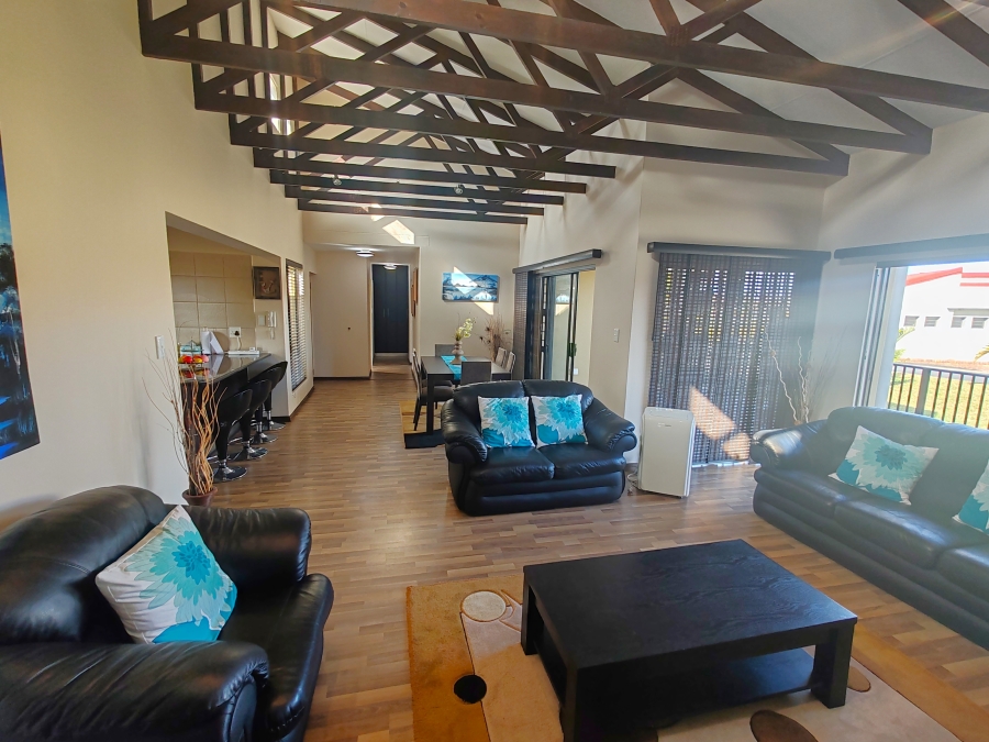 3 Bedroom Property for Sale in Uvongo KwaZulu-Natal