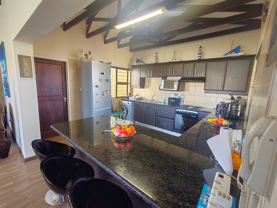 3 Bedroom Property for Sale in Uvongo KwaZulu-Natal