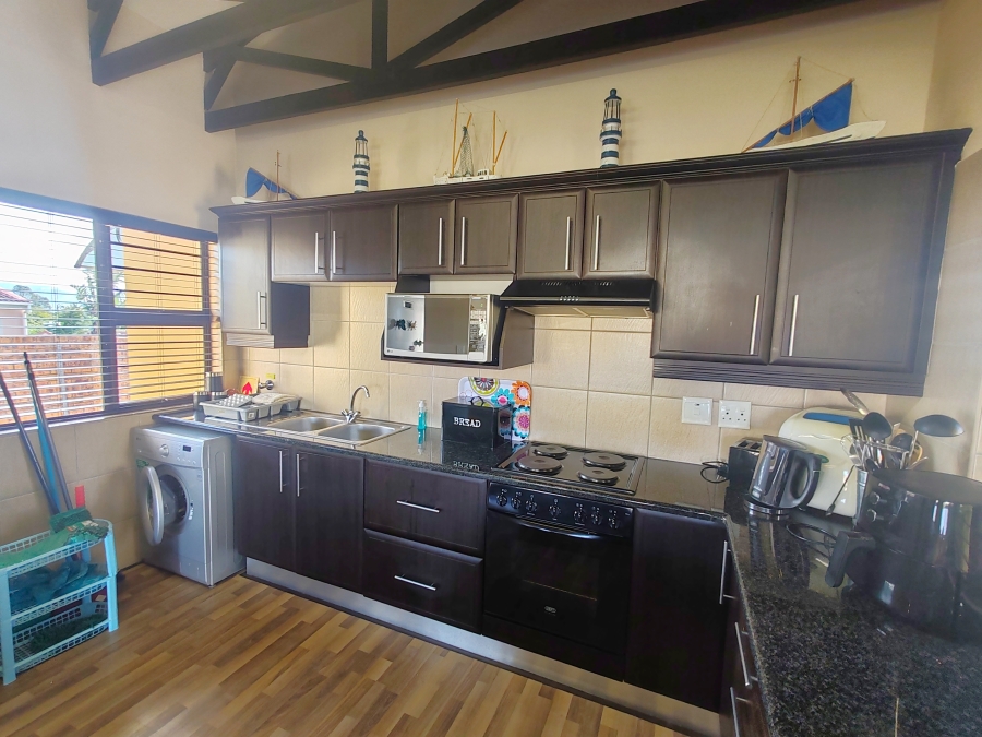 3 Bedroom Property for Sale in Uvongo KwaZulu-Natal