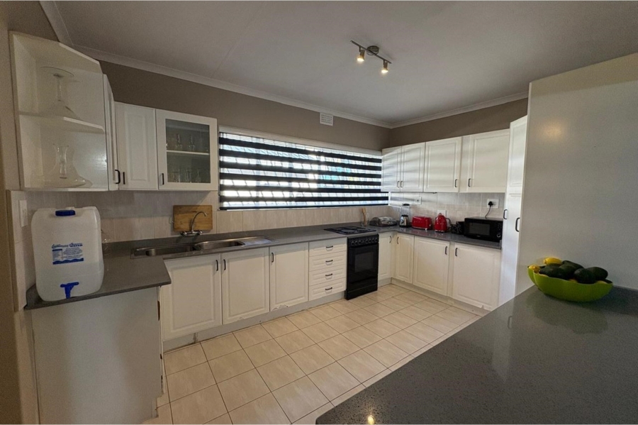 3 Bedroom Property for Sale in Huttenheights KwaZulu-Natal