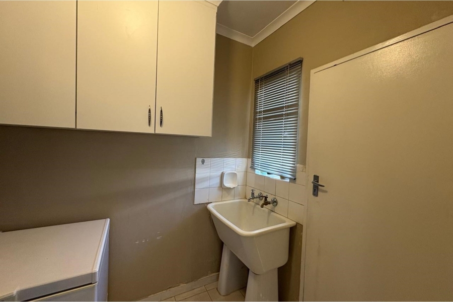 3 Bedroom Property for Sale in Huttenheights KwaZulu-Natal