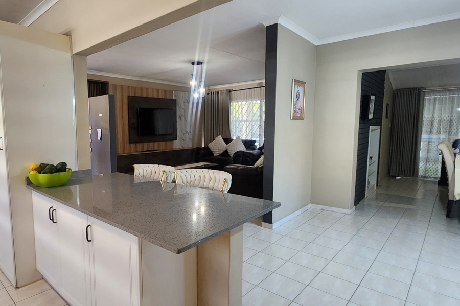 3 Bedroom Property for Sale in Huttenheights KwaZulu-Natal