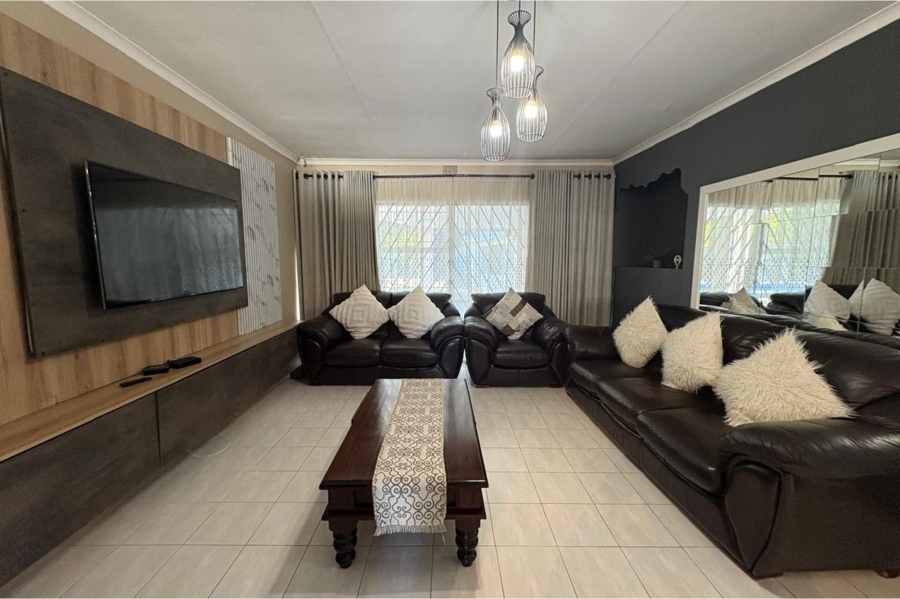 3 Bedroom Property for Sale in Huttenheights KwaZulu-Natal