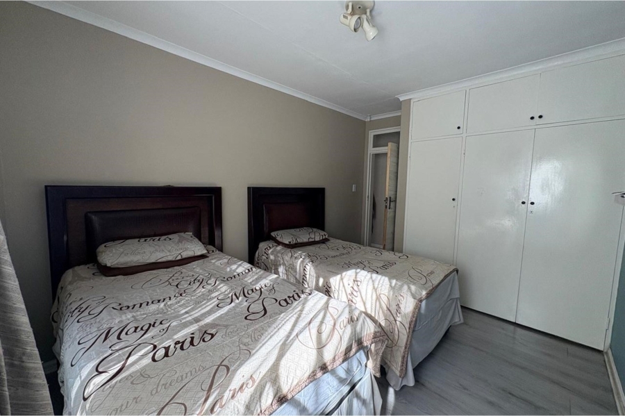3 Bedroom Property for Sale in Huttenheights KwaZulu-Natal
