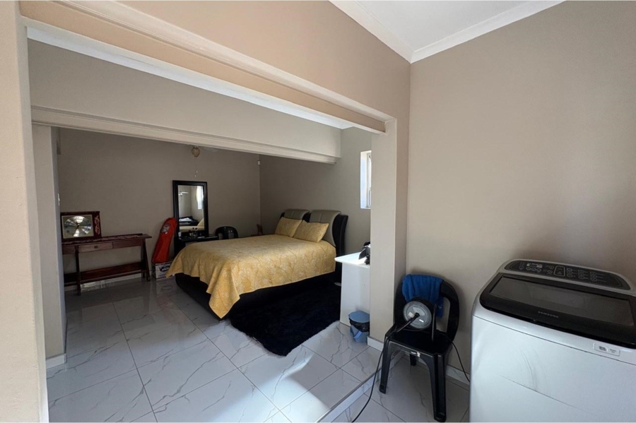 3 Bedroom Property for Sale in Huttenheights KwaZulu-Natal