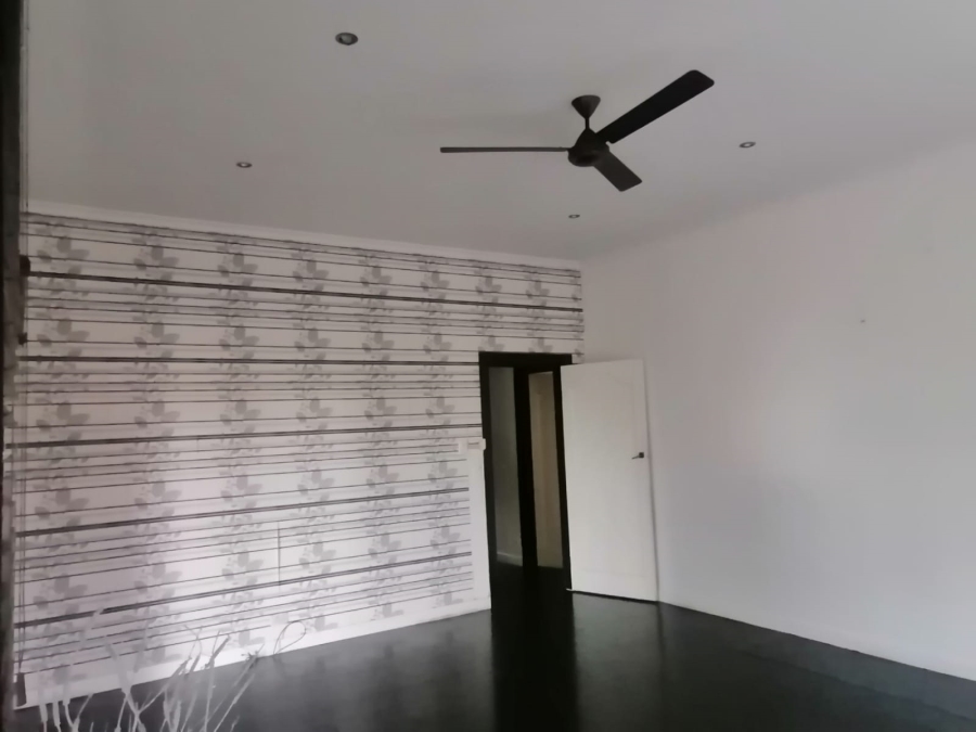 3 Bedroom Property for Sale in Glenwood KwaZulu-Natal