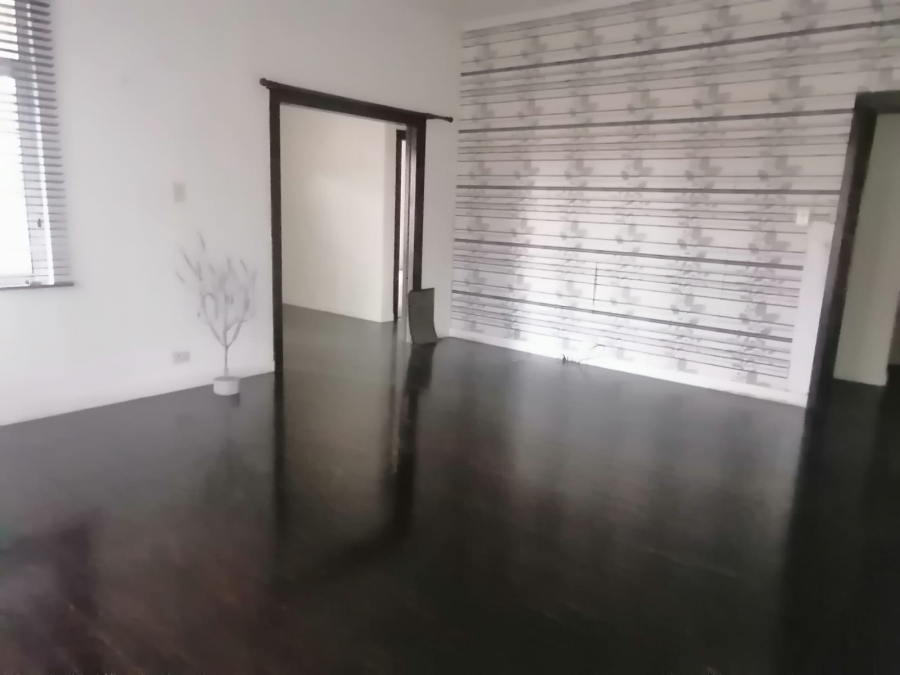 3 Bedroom Property for Sale in Glenwood KwaZulu-Natal